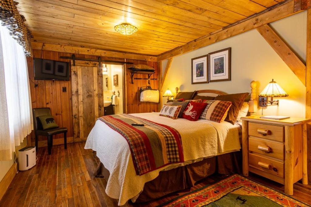 בלואינג רוק Hemlock Inn מראה חיצוני תמונה